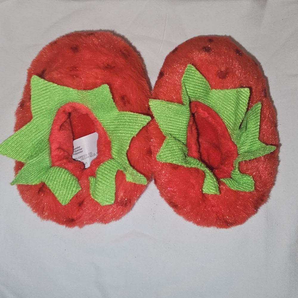 Strawberry-Themed Fuzzy Slippers